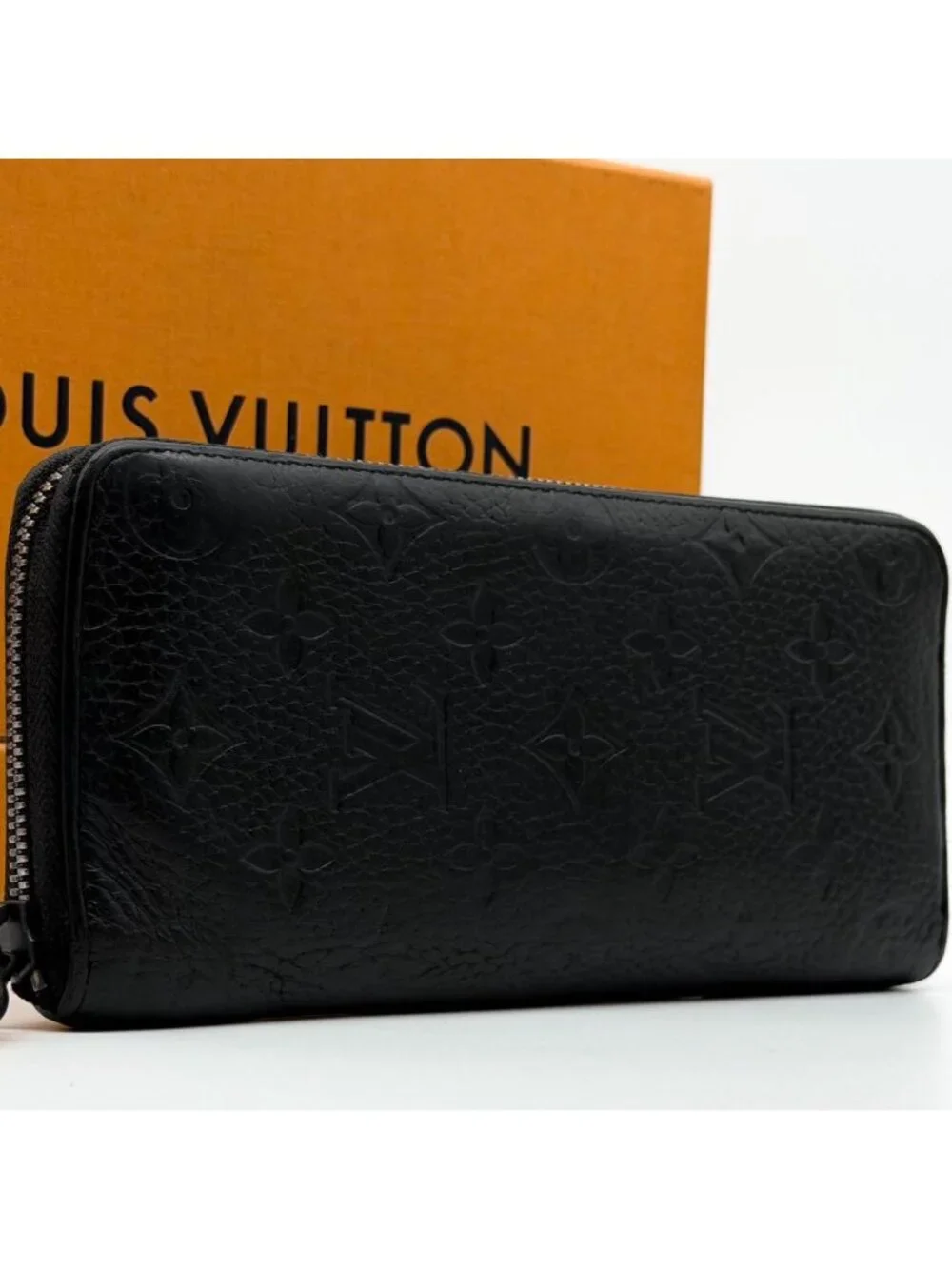 Louis Vuitton Zippy Wallet Vertical Taurillon Black Round